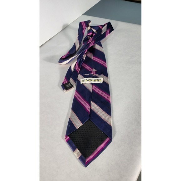 Allyn St. George Striped Necktie Business Career Party Fashion Accessory - Picture 3 of 4